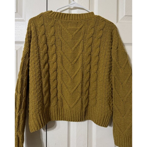 Pink Republic Cable Knit Crew Neck Sweater Size M - Picture 2 of 4